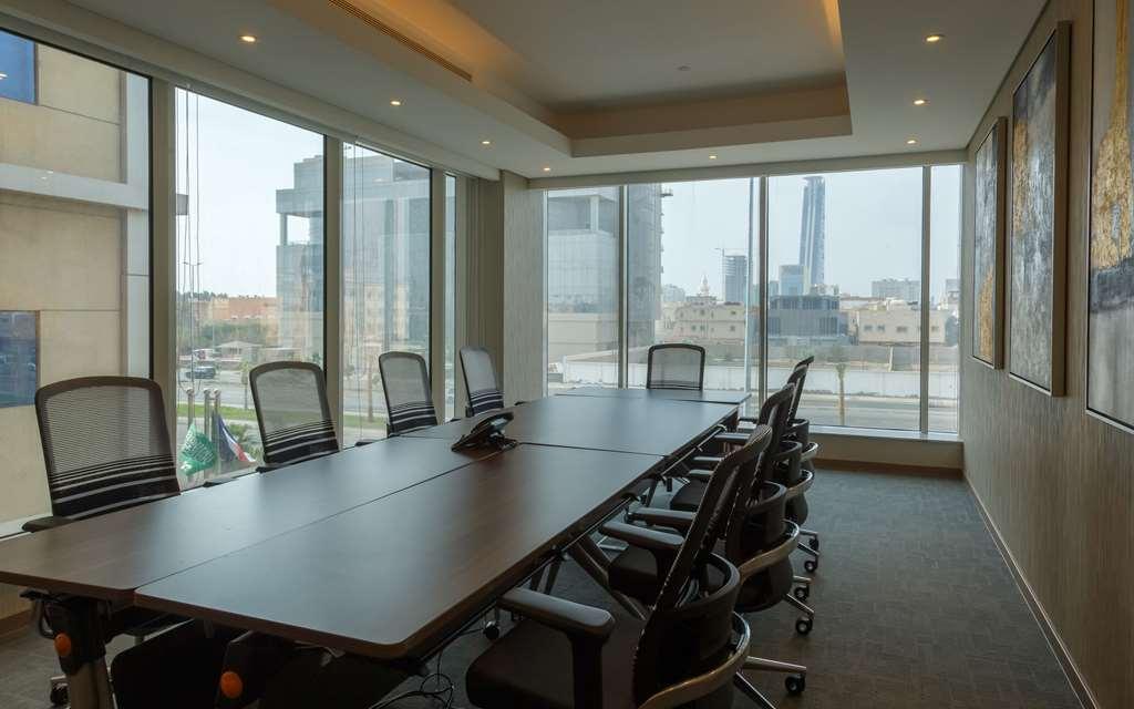 Comfort Hotel Jeddah King Road Facilities photo