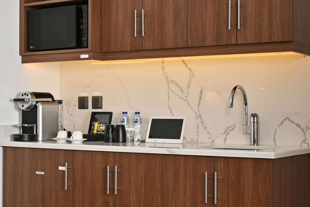 Comfort Hotel Jeddah King Road Room photo