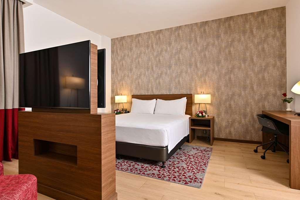 Comfort Hotel Jeddah King Road Room photo